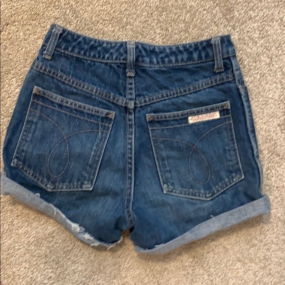 Vintage Calvin Klein Jean shorts - Picture 2 of 3